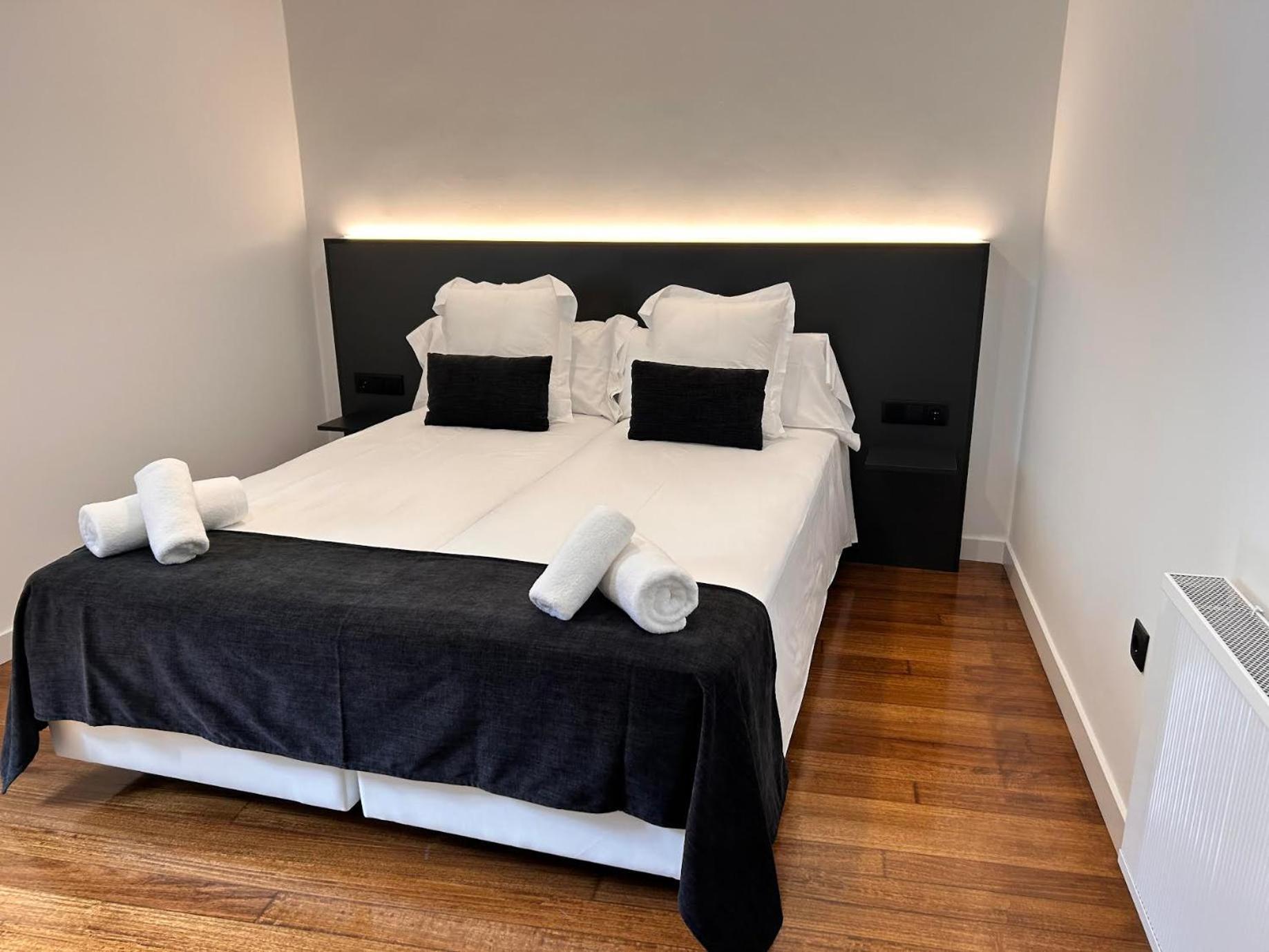 Apartamentos Nada O Norte Centro ビベイロ エクステリア 写真