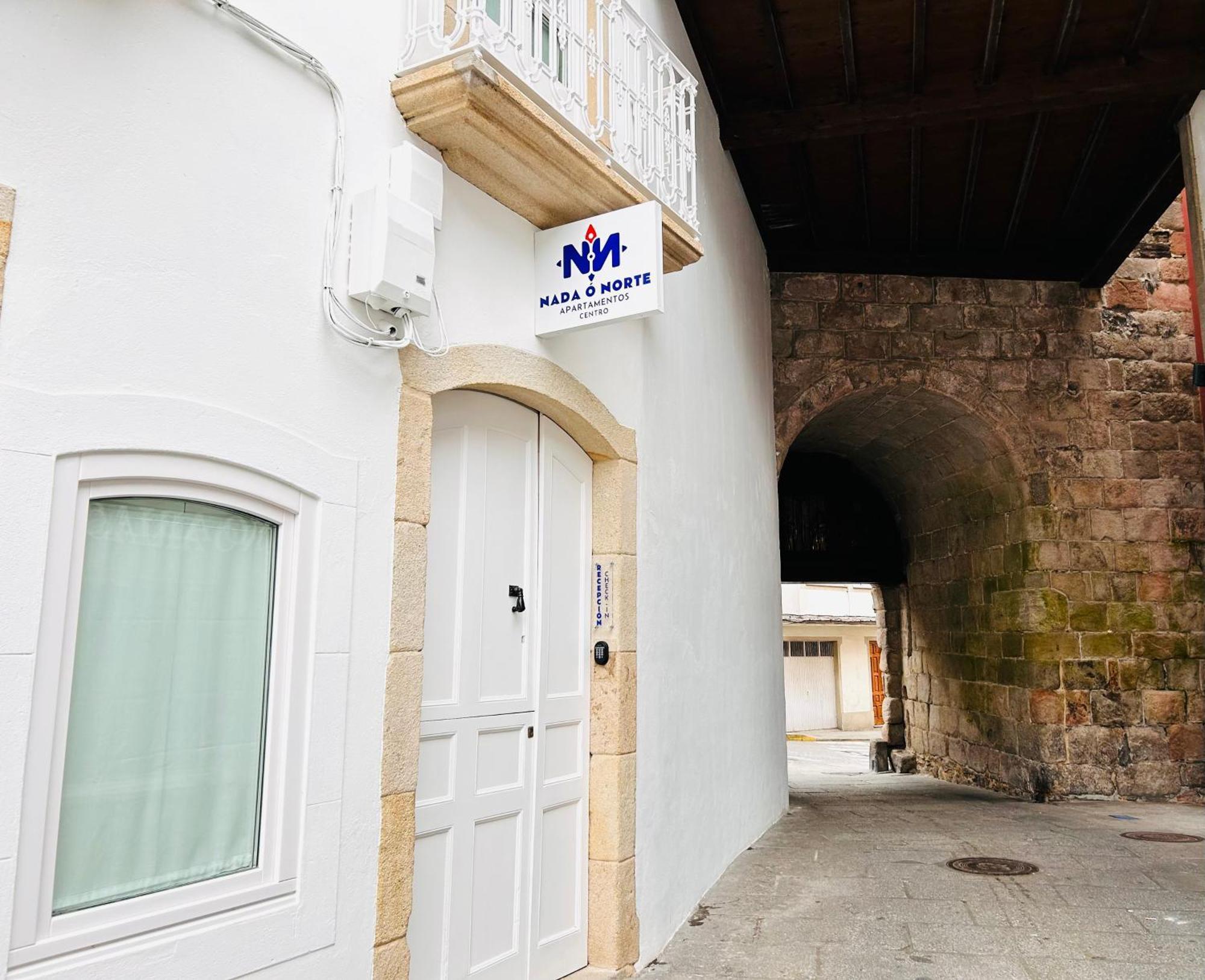 Apartamentos Nada O Norte Centro ビベイロ エクステリア 写真
