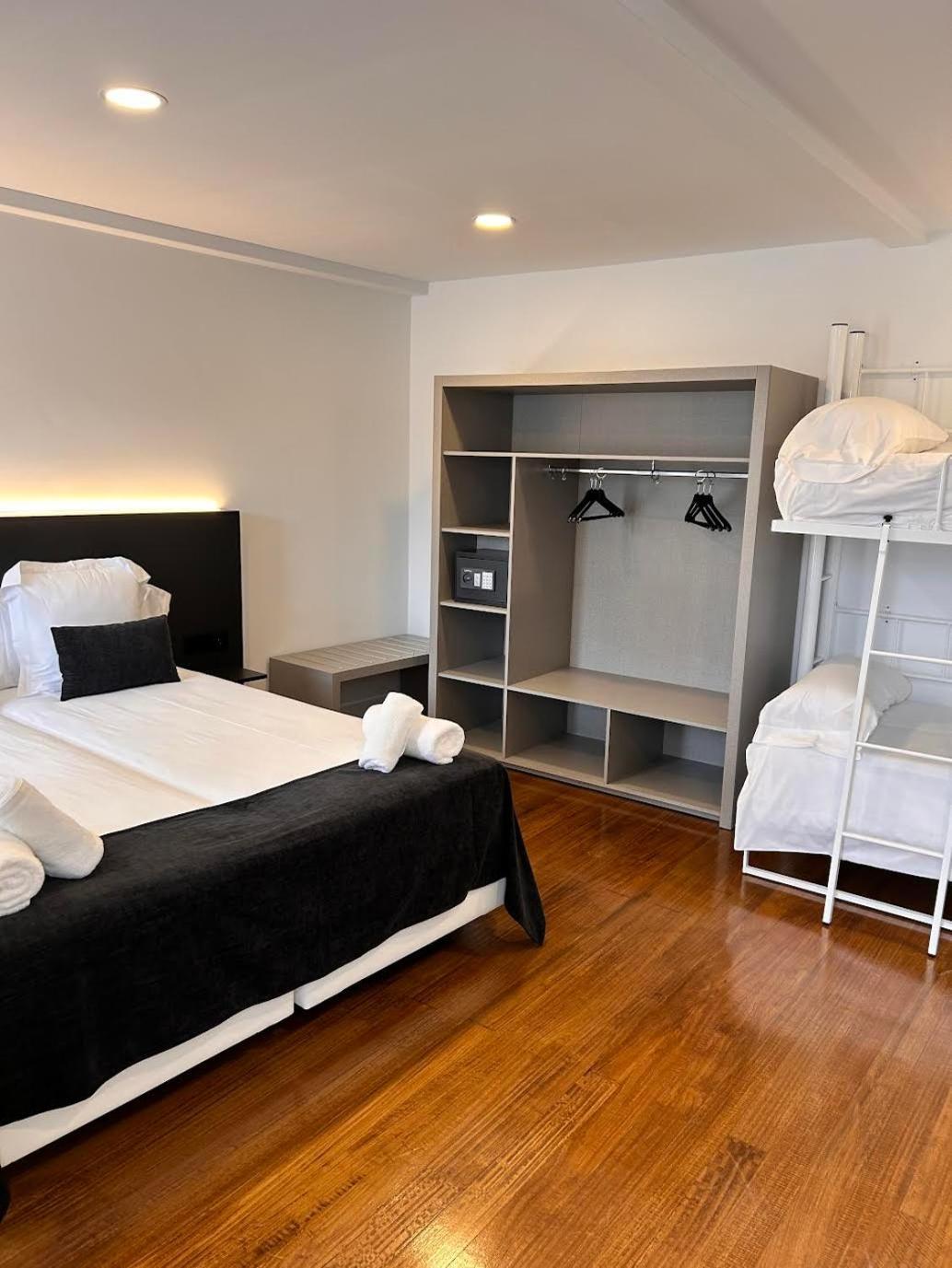 Apartamentos Nada O Norte Centro ビベイロ エクステリア 写真